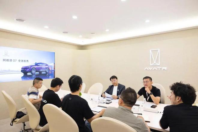 九游體育胡成太：阿維塔昆侖增程體驗接近純電、毫無里程焦慮(圖5)